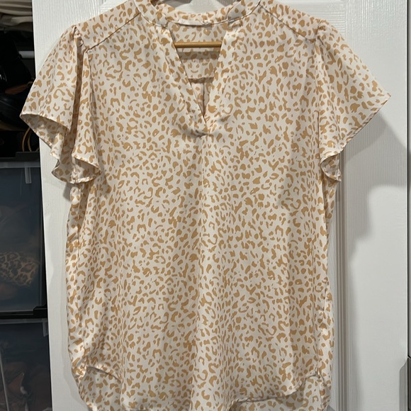 Lot of five size small shirts; J crew, Wayf, Lucky, Lush and Fylo bundle lot - Picture 7 of 10
